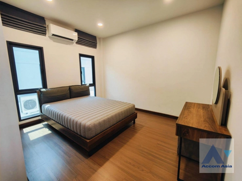 13  4 br House For Rent in Samutprakan ,Samutprakan BTS Bang Na at The City Bangna AA43998