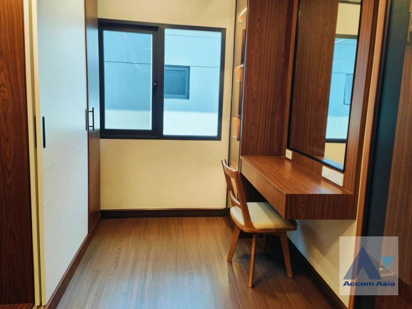 5  4 br House For Rent in Samutprakan ,Samutprakan BTS Bang Na at The City Bangna AA43998