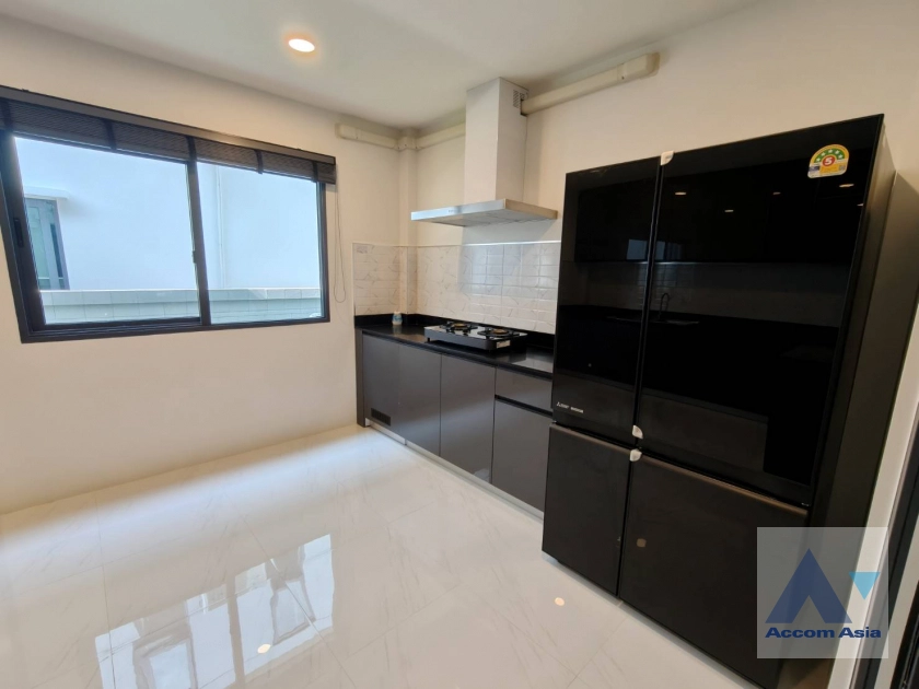5  5 br House For Rent in Samutprakan ,Samutprakan BTS Bang Na at The City Bangna AA43999
