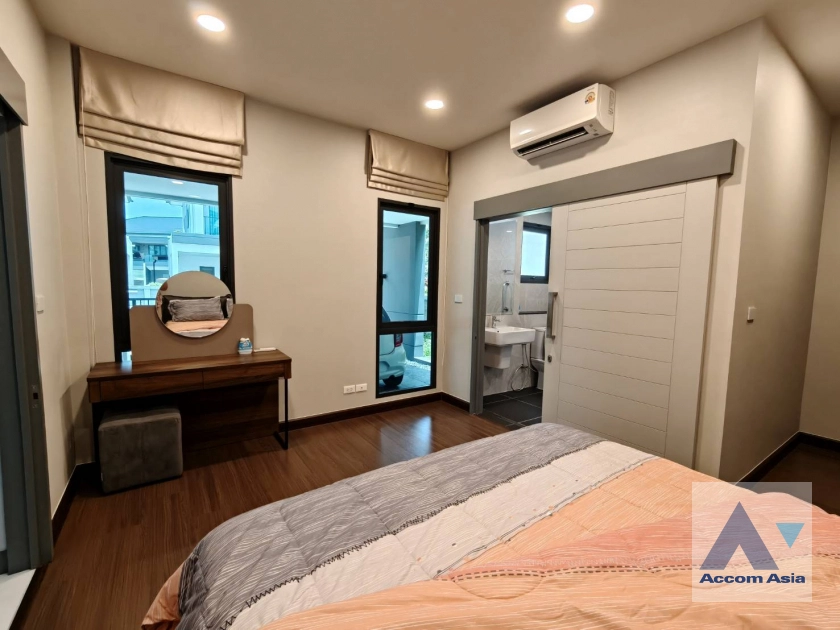 25  5 br House For Rent in Samutprakan ,Samutprakan BTS Bang Na at The City Bangna AA43999