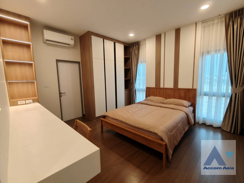 26  5 br House For Rent in Samutprakan ,Samutprakan BTS Bang Na at The City Bangna AA43999