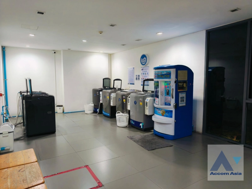 13  2 br Condominium For Rent in Sukhumvit ,Bangkok BTS On Nut at Ideo Mobi Sukhumvit AA44000