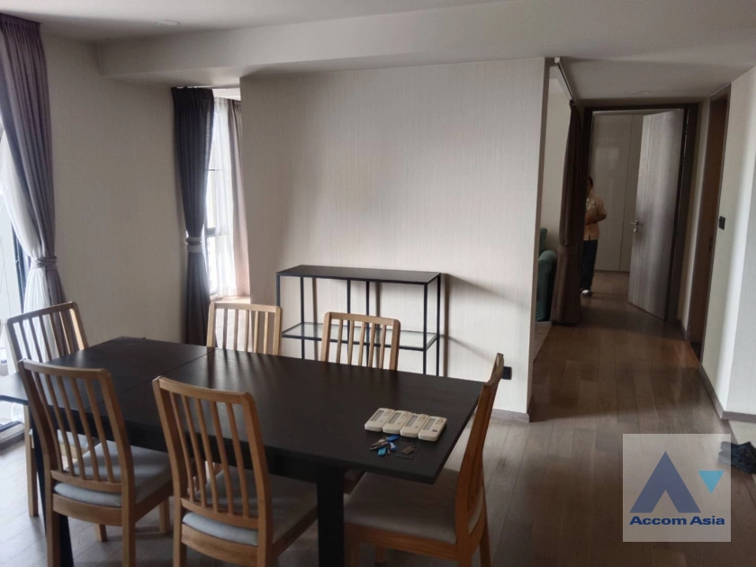 5  2 br Condominium For Rent in Ploenchit ,Bangkok BTS Ratchadamri - MRT Silom at Klass Sarasin-Rajdamri AA44003