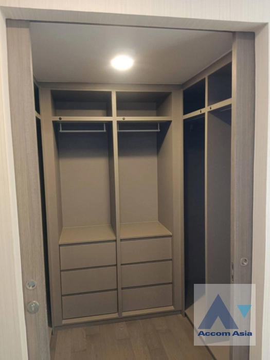 13  2 br Condominium For Rent in Ploenchit ,Bangkok BTS Ratchadamri - MRT Silom at Klass Sarasin-Rajdamri AA44003