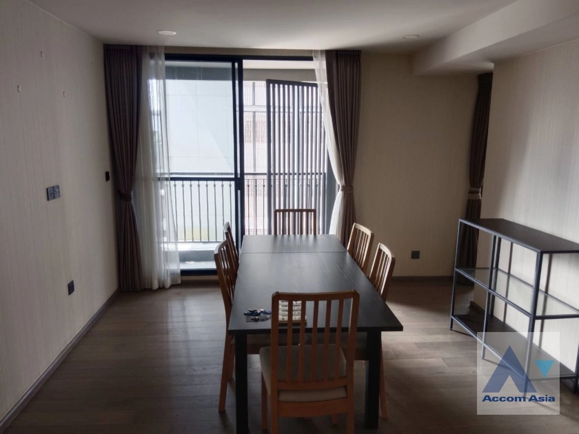  1  2 br Condominium For Rent in Ploenchit ,Bangkok BTS Ratchadamri - MRT Silom at Klass Sarasin-Rajdamri AA44003
