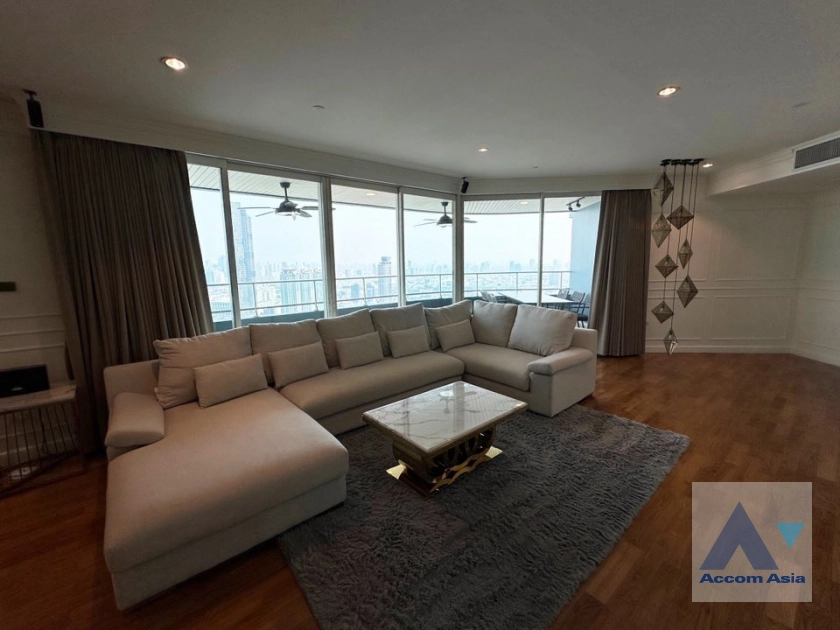 5  4 br Condominium For Sale in Charoen Nakhon ,Bangkok BTS Krung Thon Buri at WaterMark Chaophraya River AA44008