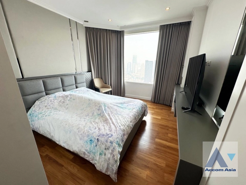 17  4 br Condominium For Sale in Charoen Nakhon ,Bangkok BTS Krung Thon Buri at WaterMark Chaophraya River AA44008