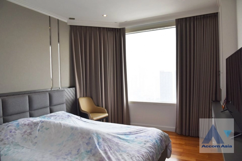 20  4 br Condominium For Sale in Charoen Nakhon ,Bangkok BTS Krung Thon Buri at WaterMark Chaophraya River AA44008