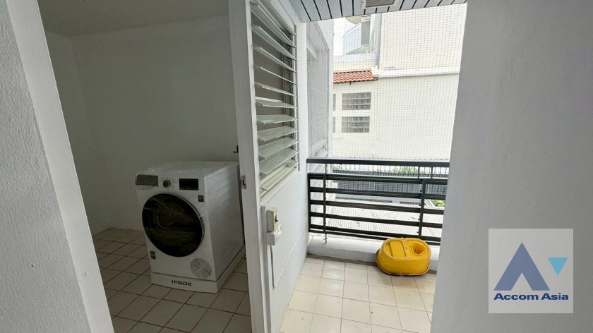 20  2 br Apartment For Rent in Sukhumvit ,Bangkok BTS Thong Lo at Modern spacious residence AA44009