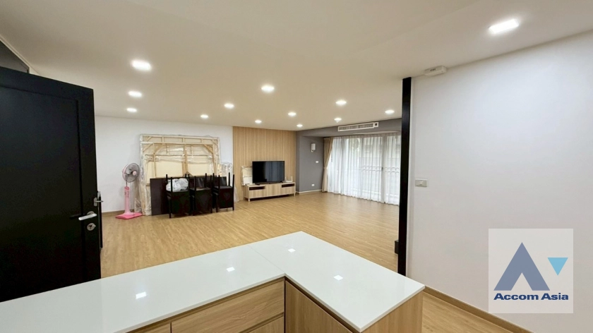 5  2 br Apartment For Rent in Sukhumvit ,Bangkok BTS Thong Lo at Modern spacious residence AA44009
