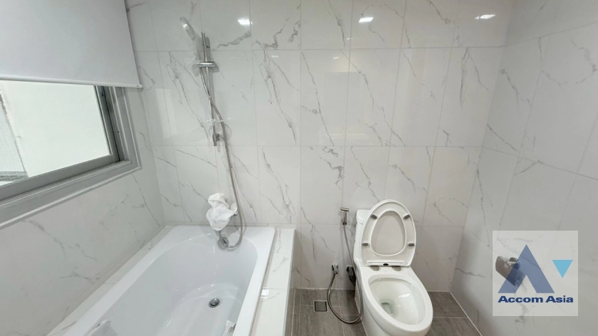 15  2 br Apartment For Rent in Sukhumvit ,Bangkok BTS Thong Lo at Modern spacious residence AA44009