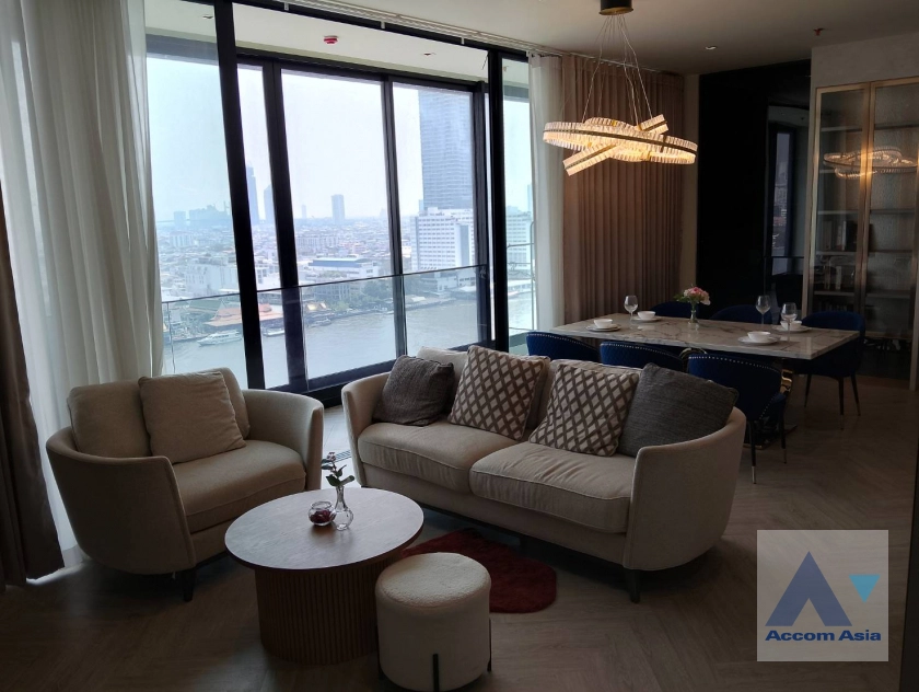 unit 3 Bedrooms  Condominium For Rent & Sale in Charoen Nakhon, Bangkok  near BTS Krung Thon Buri (AA44011)