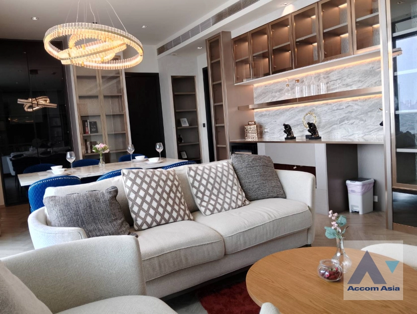 unit 3 Bedrooms  Condominium For Rent & Sale in Charoen Nakhon, Bangkok  near BTS Krung Thon Buri (AA44011)