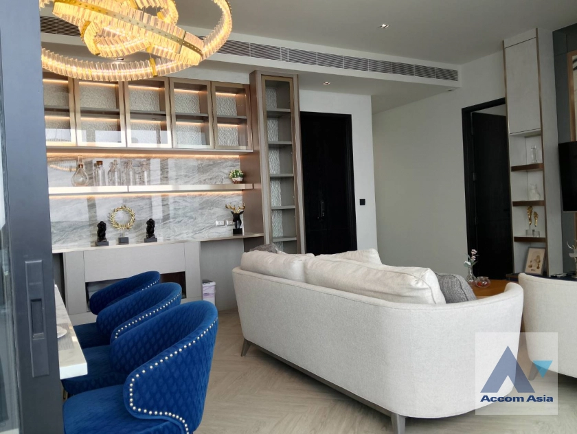 unit 3 Bedrooms  Condominium For Rent & Sale in Charoen Nakhon, Bangkok  near BTS Krung Thon Buri (AA44011)