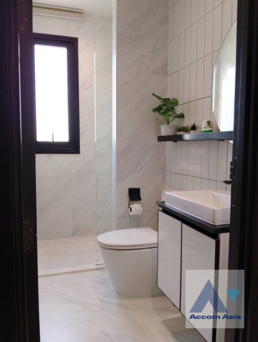 14  3 br Condominium for rent and sale in Charoen Nakhon ,Bangkok BTS Krung Thon Buri at Chapter Charoennakhon  Riverside AA44011