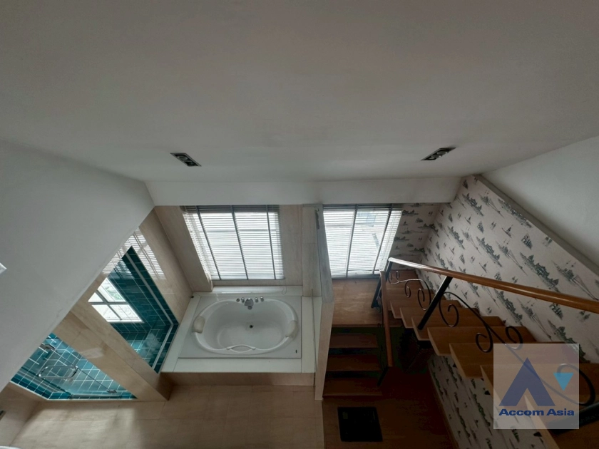 13  4 br House For Sale in Sukhumvit ,Bangkok BTS Thong Lo at Baan Klang Krung Thonglor AA44012