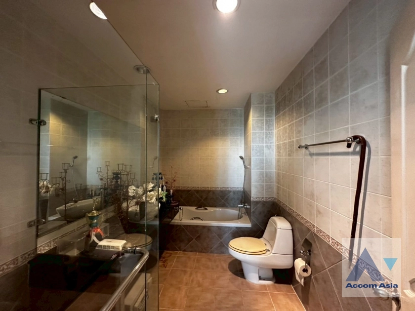 20  4 br House For Sale in Sukhumvit ,Bangkok BTS Thong Lo at Baan Klang Krung Thonglor AA44012