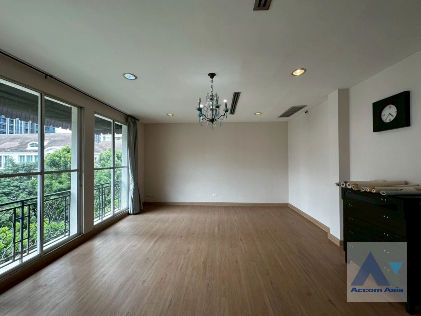 11  4 br House For Sale in Sukhumvit ,Bangkok BTS Thong Lo at Baan Klang Krung Thonglor AA44012
