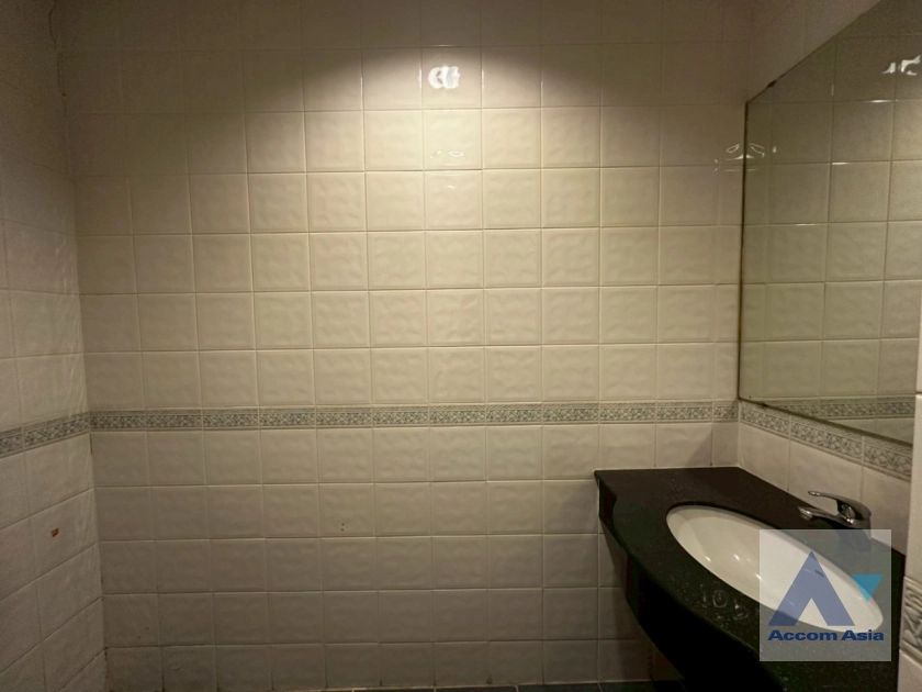 23  4 br House For Sale in Sukhumvit ,Bangkok BTS Thong Lo at Baan Klang Krung Thonglor AA44012