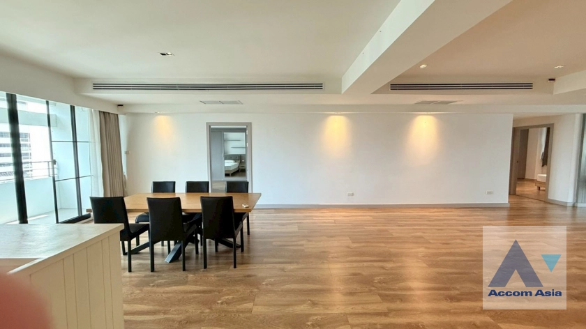 6  2 br Apartment For Rent in Sukhumvit ,Bangkok BTS Asok - MRT Sukhumvit at Newly Renovated AA44016