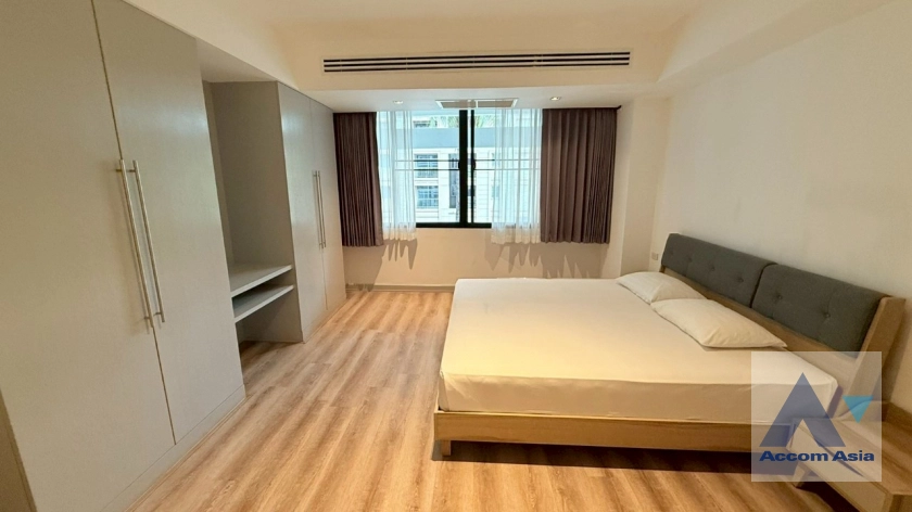 15  2 br Apartment For Rent in Sukhumvit ,Bangkok BTS Asok - MRT Sukhumvit at Newly Renovated AA44016