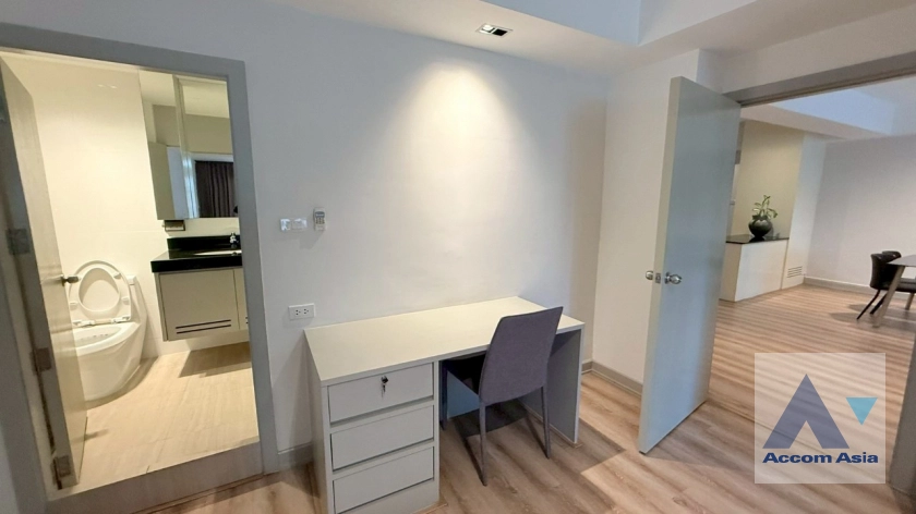23  2 br Apartment For Rent in Sukhumvit ,Bangkok BTS Asok - MRT Sukhumvit at Newly Renovated AA44016