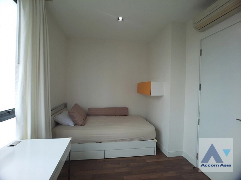 18  2 br Condominium For Rent in Sukhumvit ,Bangkok BTS Punnawithi at The Room Sukhumvit 62 AA44018
