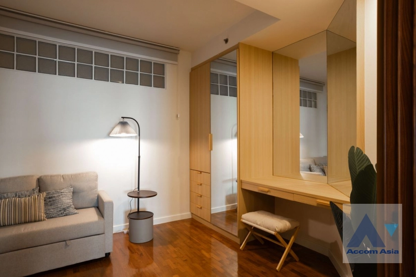 6  2 br Condominium For Sale in Sathorn ,Bangkok BRT Thanon Chan at Baan Nonzee AA44022