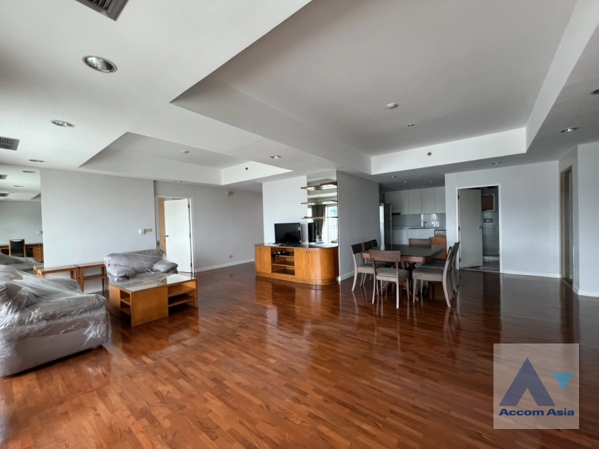 unit 3 Bedrooms  Condominium For Rent & Sale in Sathorn, Bangkok  near BRT Thanon Chan (AA44023)