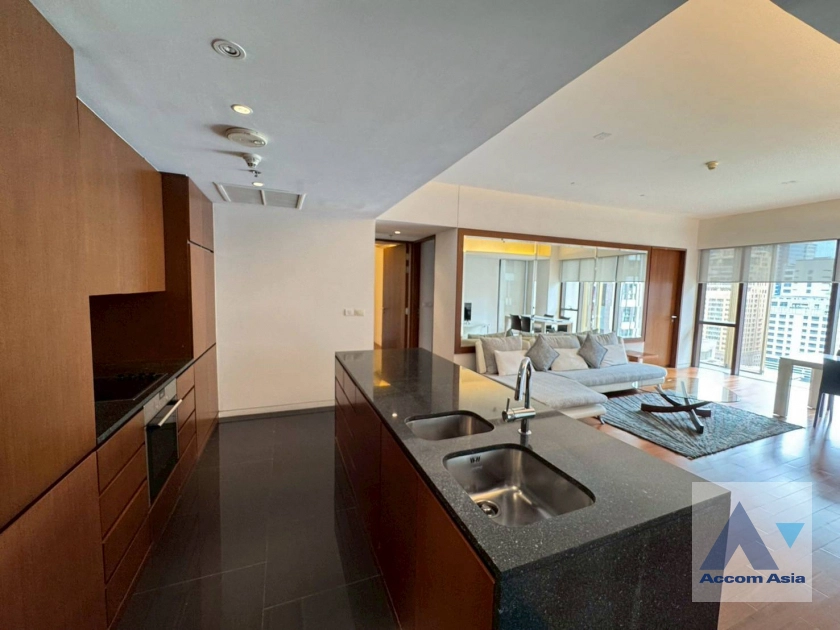 6  2 br Condominium for rent and sale in Ploenchit ,Bangkok BTS Ratchadamri at Hansar Residence AA44030