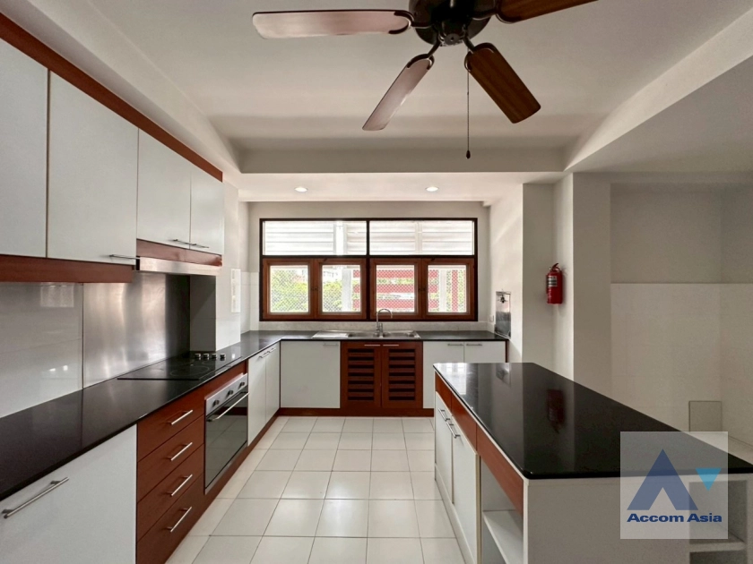 4  4 br Apartment for rent and sale in Sathorn ,Bangkok BTS Chong Nonsi - MRT Lumphini at Perfect Living In Bangkok AA44037