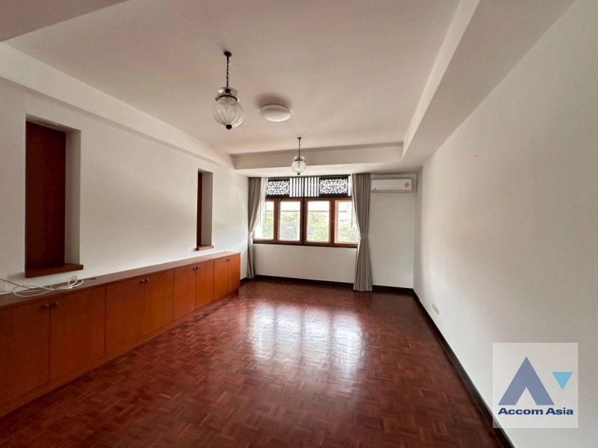 18  4 br Apartment for rent and sale in Sathorn ,Bangkok BTS Chong Nonsi - MRT Lumphini at Perfect Living In Bangkok AA44037