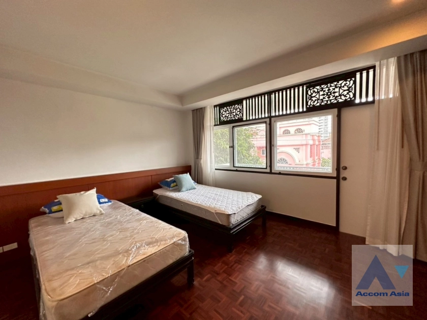 12  4 br Apartment For Rent in Sathorn ,Bangkok BTS Chong Nonsi - MRT Lumphini at Perfect Living In Bangkok AA44039