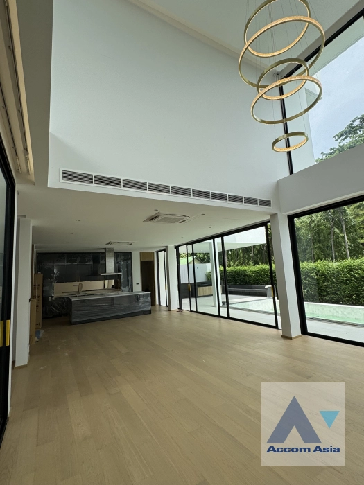 8  4 br House For Rent in Lat Phrao ,Bangkok  AA44049