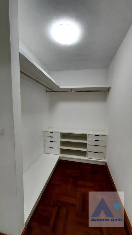 6  3 br Apartment for rent and sale in Ploenchit ,Bangkok BTS Chitlom at Heart of Langsuan - Privacy AA44052