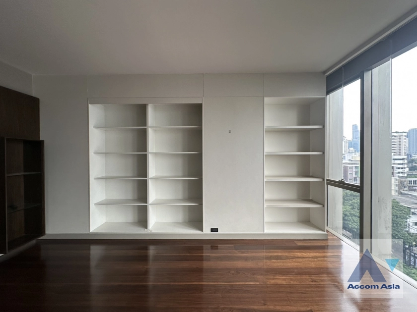 8  3 br Apartment For Rent in Sukhumvit ,Bangkok  at Modern Apartment AA44059