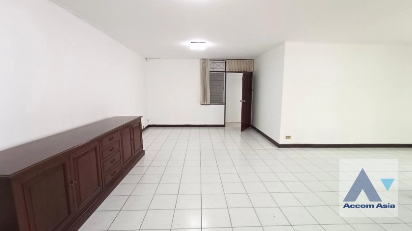  1  3 br House for rent and sale in Sukhumvit ,Bangkok BTS Asok 4004001