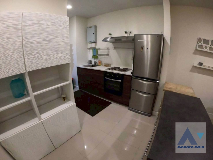 unit 4 Bedrooms  Townhouse For Rent in Sukhumvit, Bangkok  near BTS On Nut (AA44067)