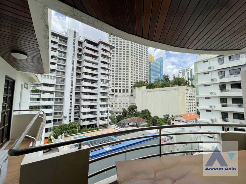 unit 3 Bedrooms  Apartment For Rent & Sale in Sukhumvit, Bangkok  near BTS Asok - MRT Sukhumvit (AA44076)