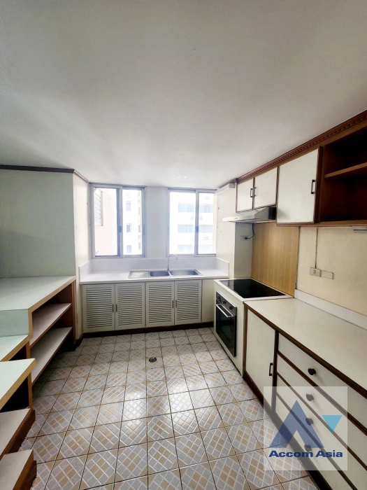 5  4 br Condominium for rent and sale in Sukhumvit ,Bangkok BTS Ekkamai at Tai Ping Tower AA44079