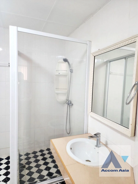 10  4 br Condominium for rent and sale in Sukhumvit ,Bangkok BTS Ekkamai at Tai Ping Tower AA44079