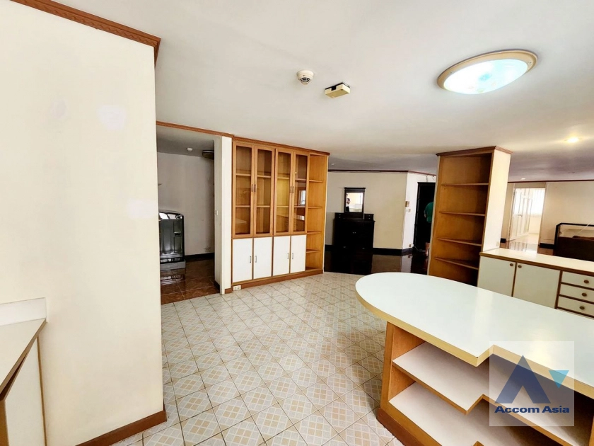 4  4 br Condominium for rent and sale in Sukhumvit ,Bangkok BTS Ekkamai at Tai Ping Tower AA44079