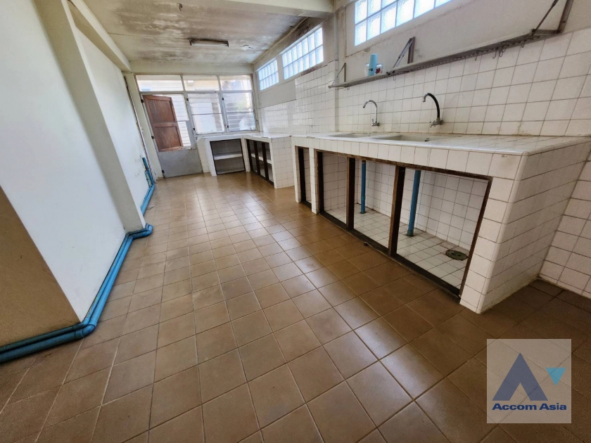 15  3 br House for rent and sale in Sukhumvit ,Bangkok BTS Bang Chak AA44082