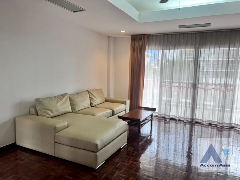 unit 3 Bedrooms  Apartment For Rent & Sale in Sukhumvit, Bangkok  near BTS Thong Lo (AA44083)
