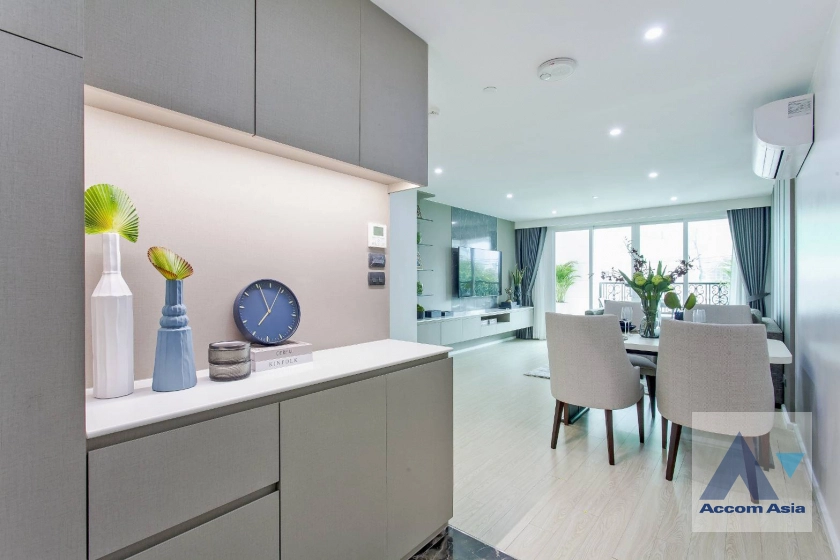 5  2 br Apartment for rent and sale in Sukhumvit ,Bangkok BTS Ekkamai at New Modern Classic Apartment, Near Main Street AA44084