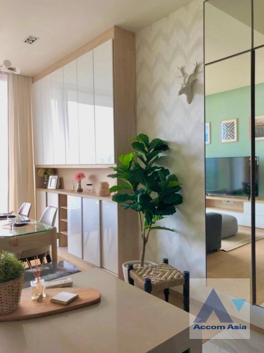 unitFully Furnished |  1 Bedroom  Condominium For Rent & Sale in Silom, Bangkok  near BTS Sala Daeng (AA44089)