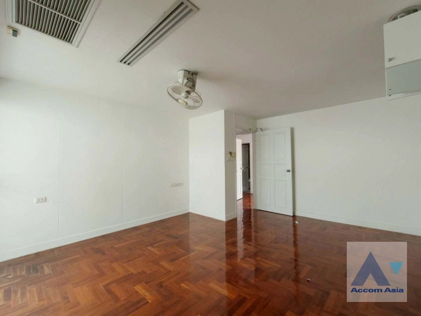 8  5 br Townhouse For Rent in Sathorn ,Bangkok BTS Chong Nonsi at A Homely Place Residence AA44091