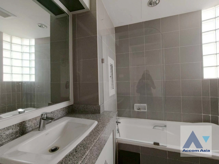 19  5 br Townhouse For Rent in Sathorn ,Bangkok BTS Chong Nonsi at A Homely Place Residence AA44091