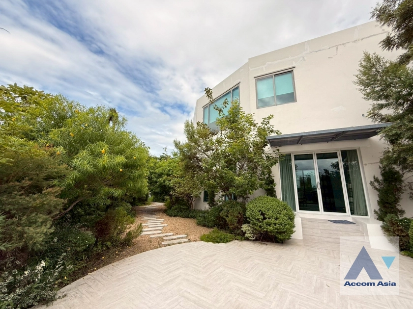  2  2 br House For Rent in Sukhumvit ,Bangkok BTS Bang Chak AA44092