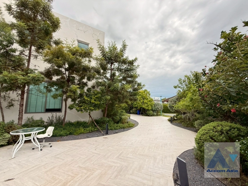  1  2 br House For Rent in Sukhumvit ,Bangkok BTS Bang Chak AA44092